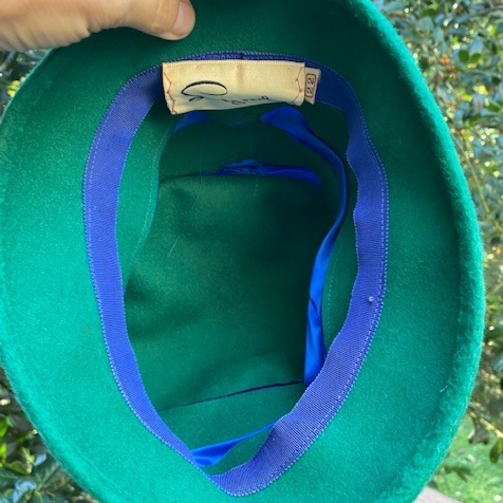 VTG LYNDA Green Crushed Velvet and Blue Satin Striped HAT_5
